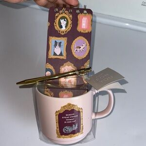 Cup beautiful‎ of cats